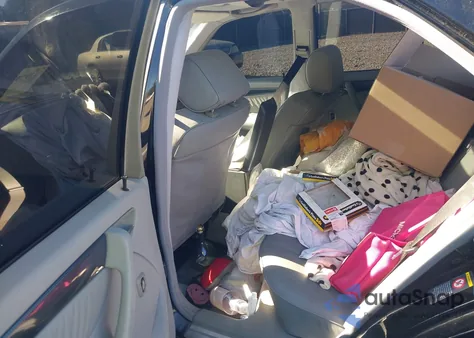 2000 Mercedes-Benz C 280 z USA, uszkodzony, nr VIN WDBHA29GXYA856339